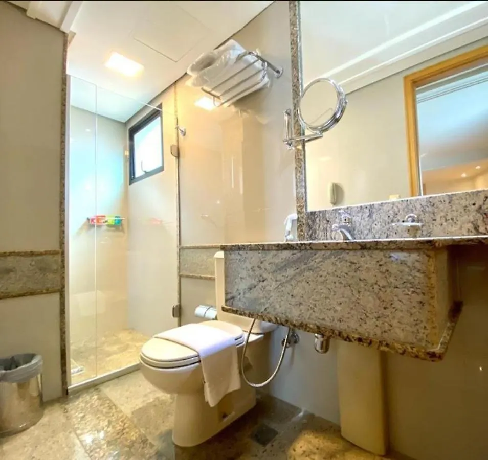 RARIDADE!!! - Flat de Alto Padrão - Preço Imbatível - Cama King Size - Muitos Eletrodomésticos - Limpeza Diária Gratuita Brasília Hotel