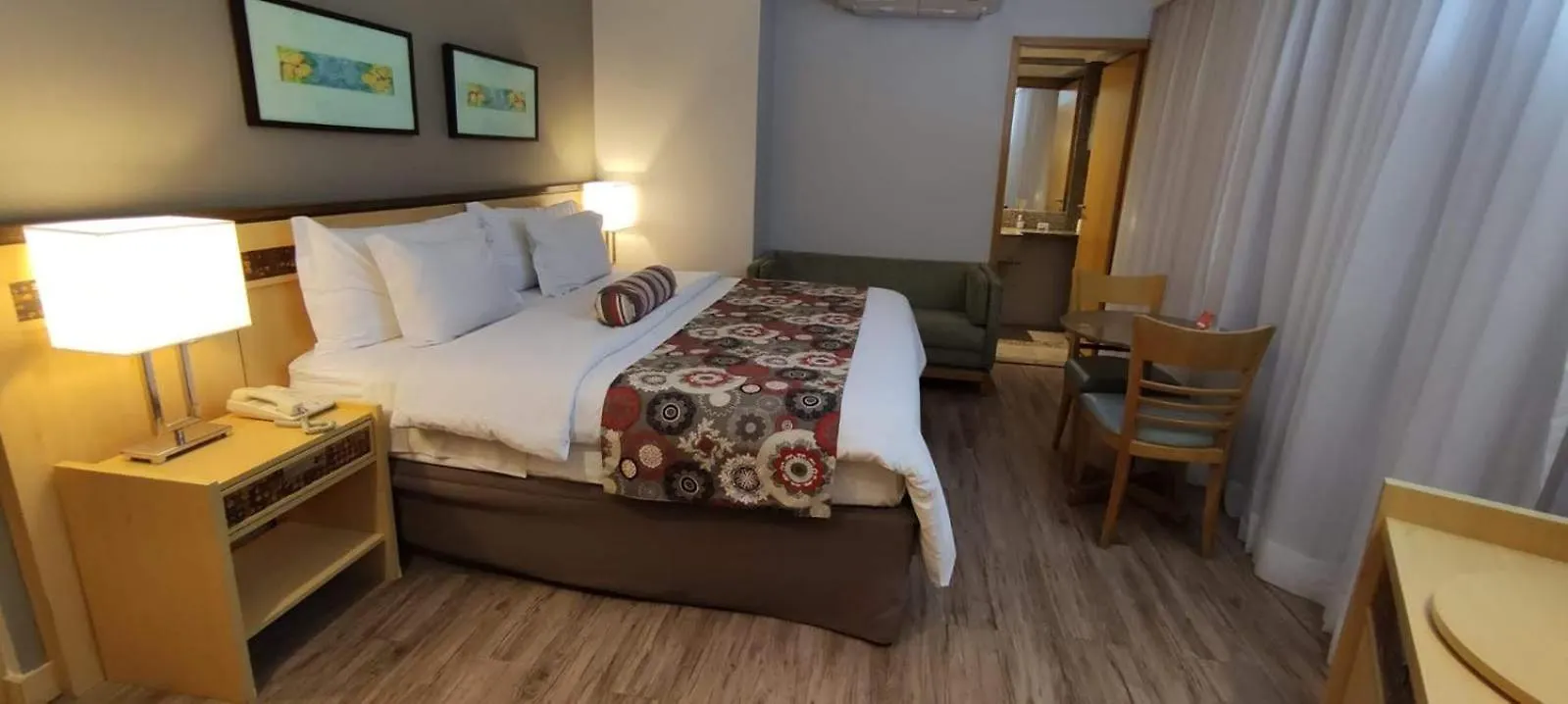 RARIDADE!!! - Flat de Alto Padrão - Preço Imbatível - Cama King Size - Muitos Eletrodomésticos - Limpeza Diária Gratuita Brasília 4*,  Brésil